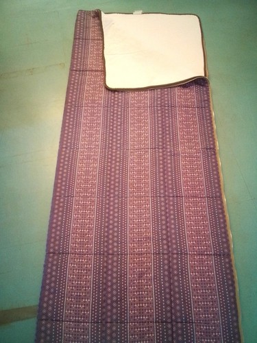 Vintage purple single sleeping - single,