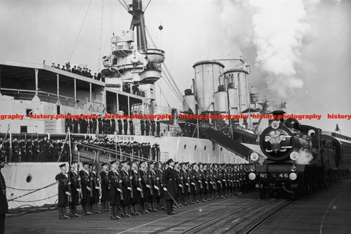 F015988 hms prince - f015988, of