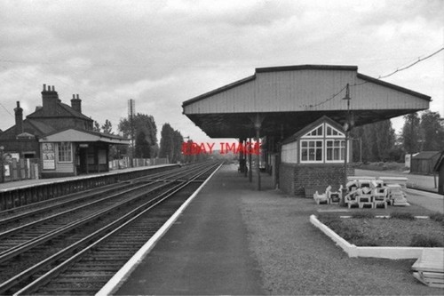 Photo west byfleet - photo, railway