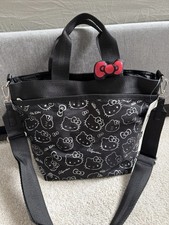 Hello Kitty x Lesportsac