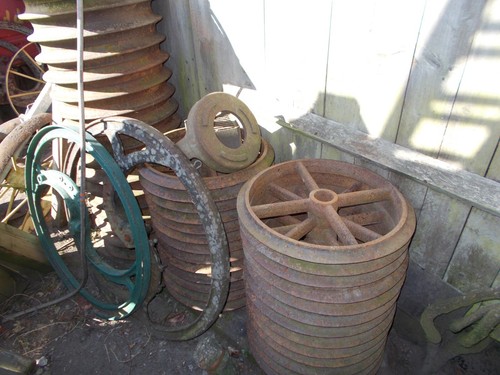Cast iron wheels vintage - cast,