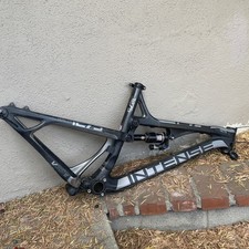 Intense Tracer T275 Carbon