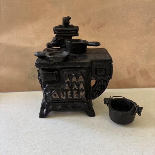 Vtg queen cast iron - vtg,