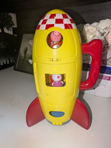 Peppa pig yellow red - pig, &