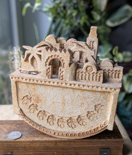 Studio ceramic pottery signed - ceramic,