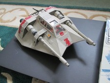 MPC - STAR WARS EMPIRE STRIKES BACK SNOWSPEEDER MODEL KIT  BUILT & PAINTED