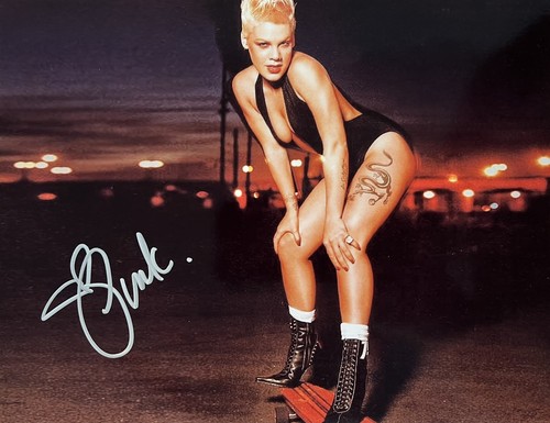 Pink alecia beth moore signed - alecia,