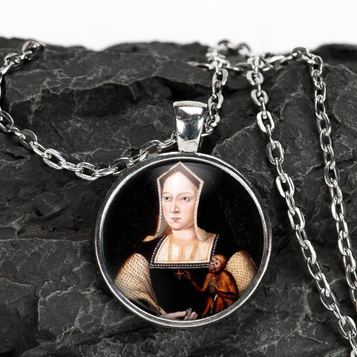Catherine aragon pendant - catherine,