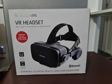 Goodmans VR Headset Compatible with Smartphones With Built In Headphones