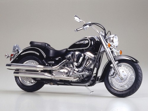 Tamiya yamaha xv1600 road - 1:12,