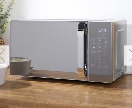 Microwave brand new boxed - microwave.,