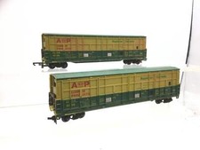 Life-Like 08991 HO Gauge Thrall Door Box Car AP Lumber Products x2 (WEATHERED)