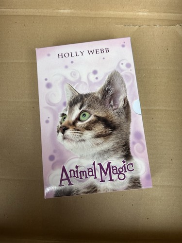 Holly webb animal - holly, magic