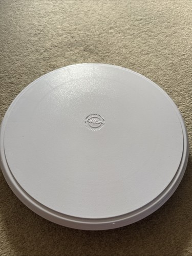 Wilton basic turntable cake - wilton,