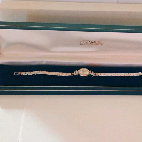 Seiko deluxe vintage women - deluxe, women’s