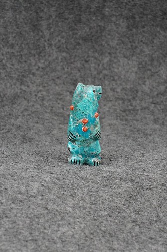 Bear zuni fetish carving - zuni,