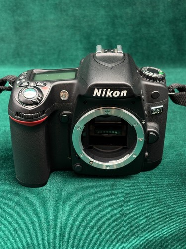 Nikon d80 2mp digital slr - d80,