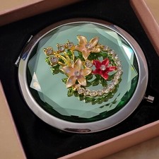 Bejeweled Crystals Folding
