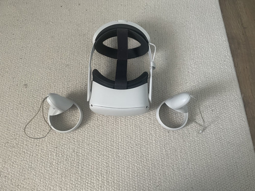 Meta quest headset - 2,
