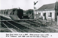 T.129 ISLE OF WIGHT RAILWAYS - PHOTO OF W14 AT HAVENSTREET - Plain Back