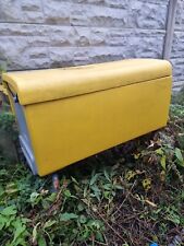 Bee hive BEEHAUS omlet eglu yellow bees honey beehive