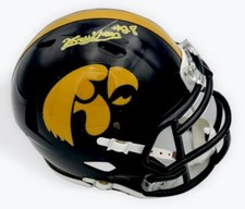 Kamari moulton signed iowa - kamari,