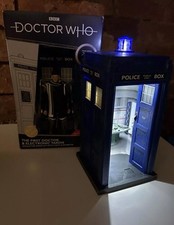 Doctor Who TARDIS 1st Dr & UNIQUE ELECTRONIC FULL LIGHTS CONSOLE BOX SET