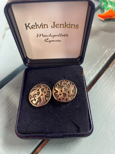 Sterling silver stud - silver,