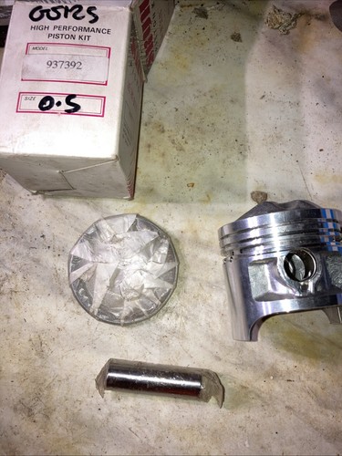 Suzuki gs125 piston kit rings - suzuki,