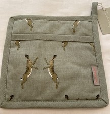 Sophie Allport Boxing Hares