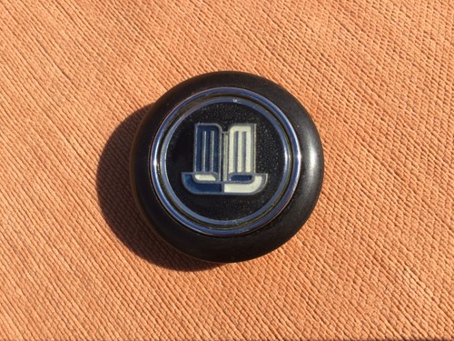 Triumph horn push used - triumph, suit