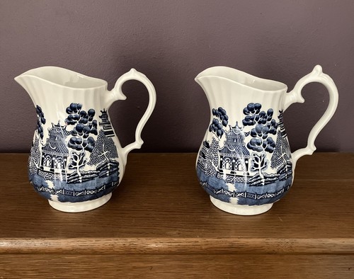 Matching pair large royal - of,