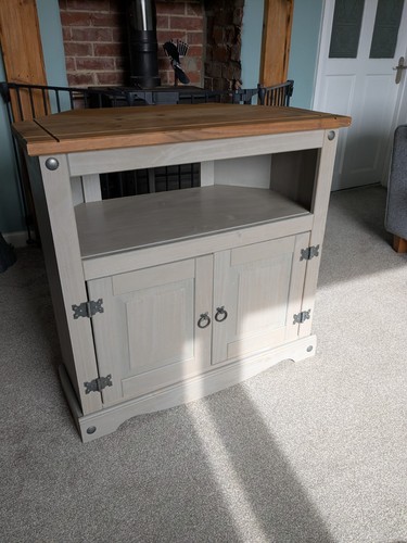 Painted pine corner - , unit