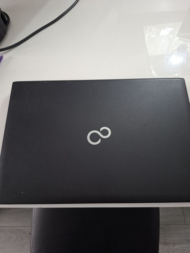 Fujitsu lifebook a555 - fujitsu,