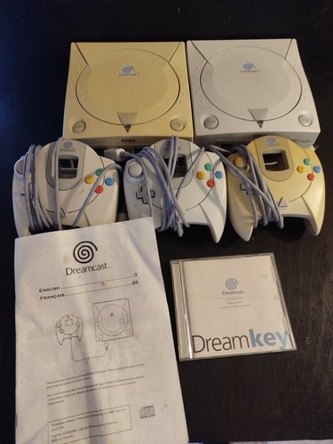 Sega dreamcast consoles - x2,, 3x