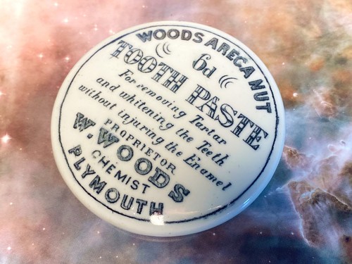 Woods areca nut tooth paste - nut,
