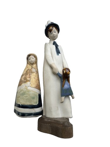 Pair vintage ceramic - of,