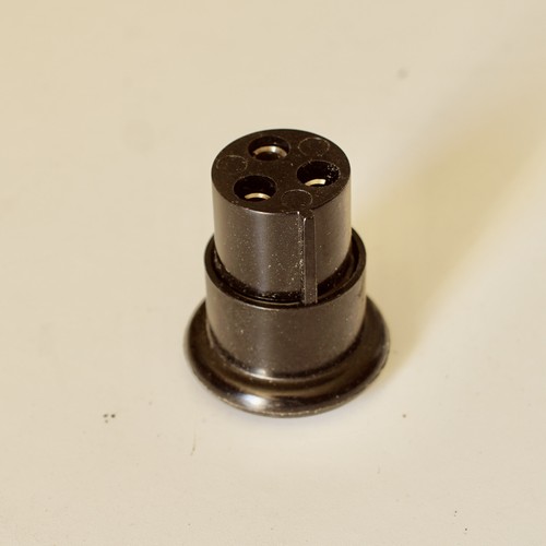 Bulgin bakelite 50v max - max, pin