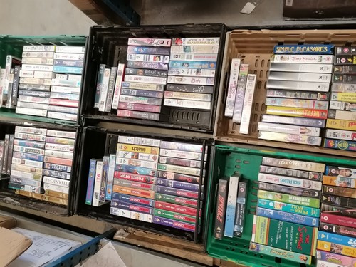140 vhs video tape movies - 140+,