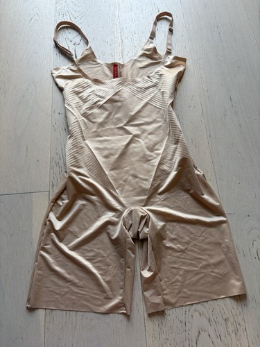 Spanx size mod thigh - spanx,