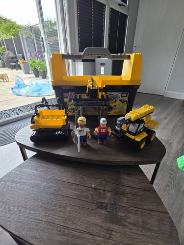This the megablocks cat - is,
