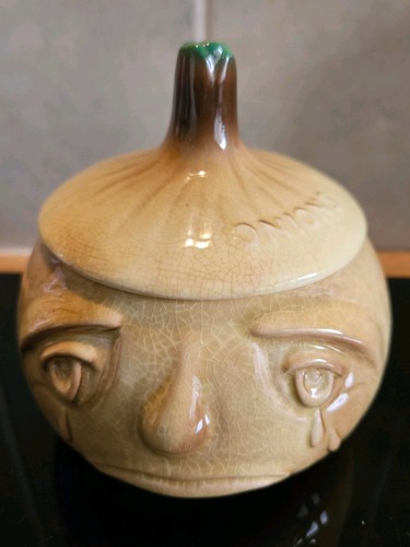 Vintage sylvac onion crying - vintage,