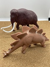 Invicta Natural History Museum Woolly Mammoth & Stegosaurus Toy Model Vintage 