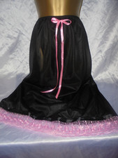 Stunning  silky wet look black vtg    half  slip cd/tv  32 - 46 BNWOT  sissy