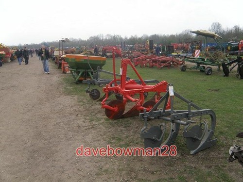 Photo ferguson plough at - photo,