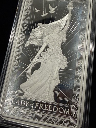 Lady freedom bar - of,