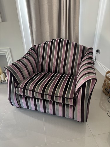Snuggler love chair - snuggler,