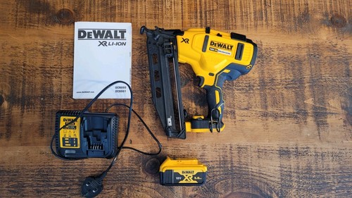 Dewalt 18v 2nd - dewalt, brad
