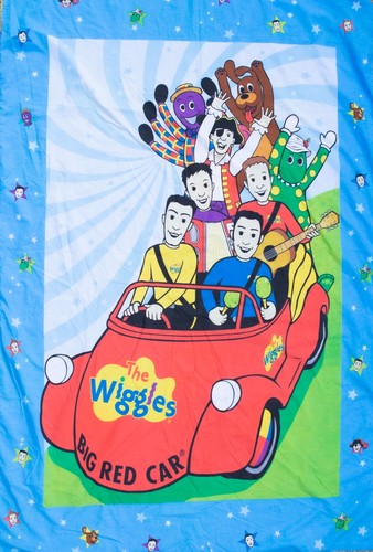 Wiggles big red car - car, bed