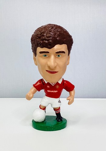 Non corinthian mark hughes - corinthian,